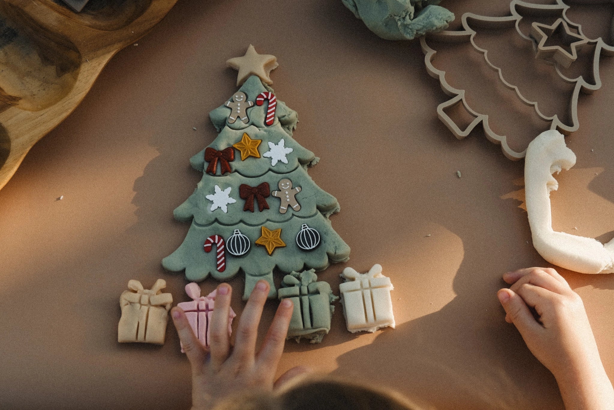 Christmas Tree Playdough Decorating Kit image 2