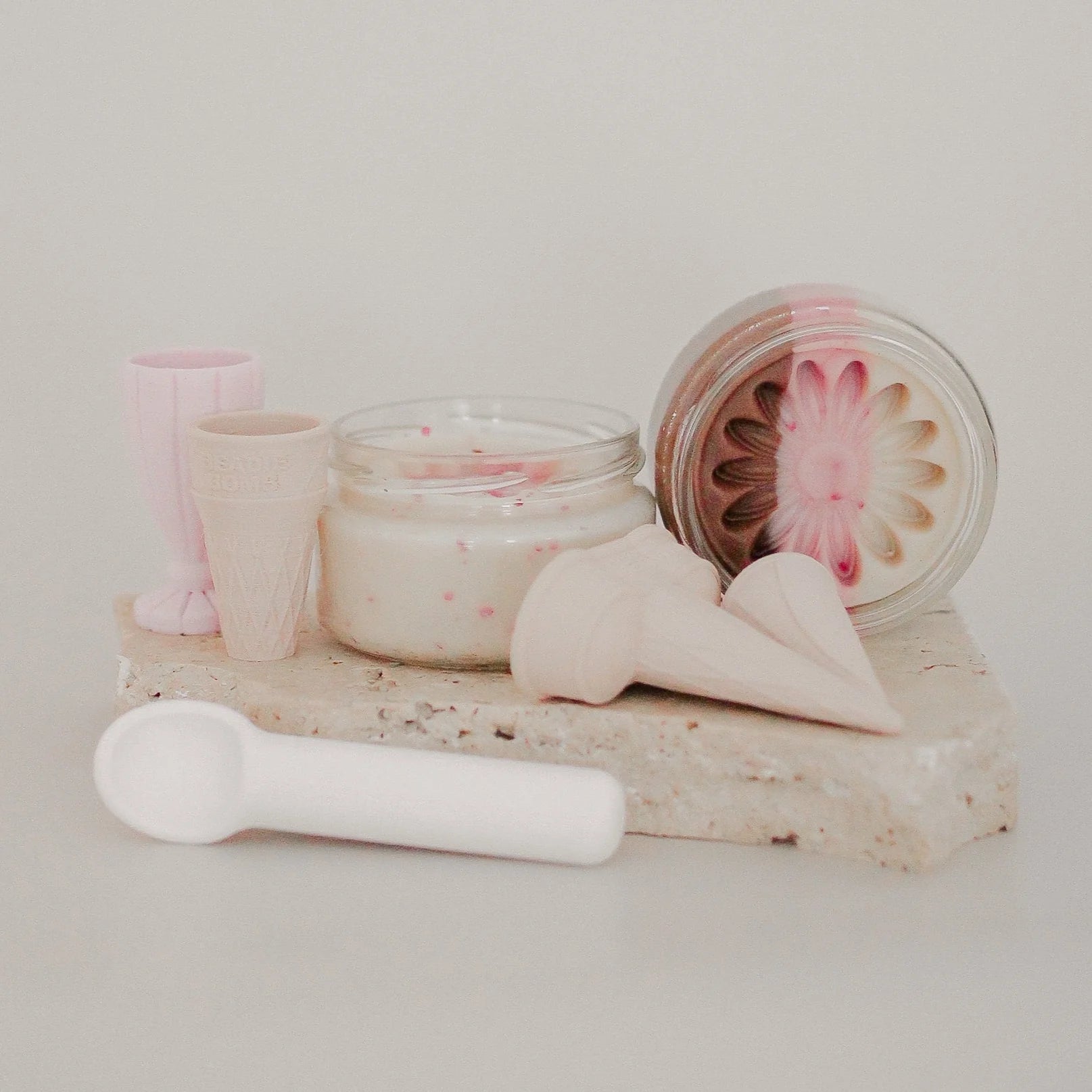 Ice Cream Shop Kit image 1