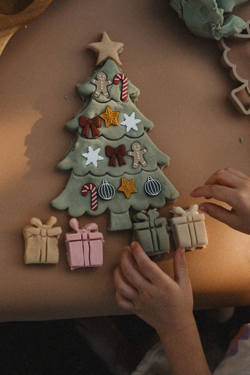 Christmas Tree Playdough Decorating Kit image 0