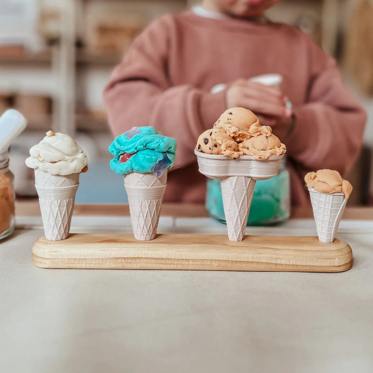 Wooden Ice Cream Cone Stand 4-Hole image 0
