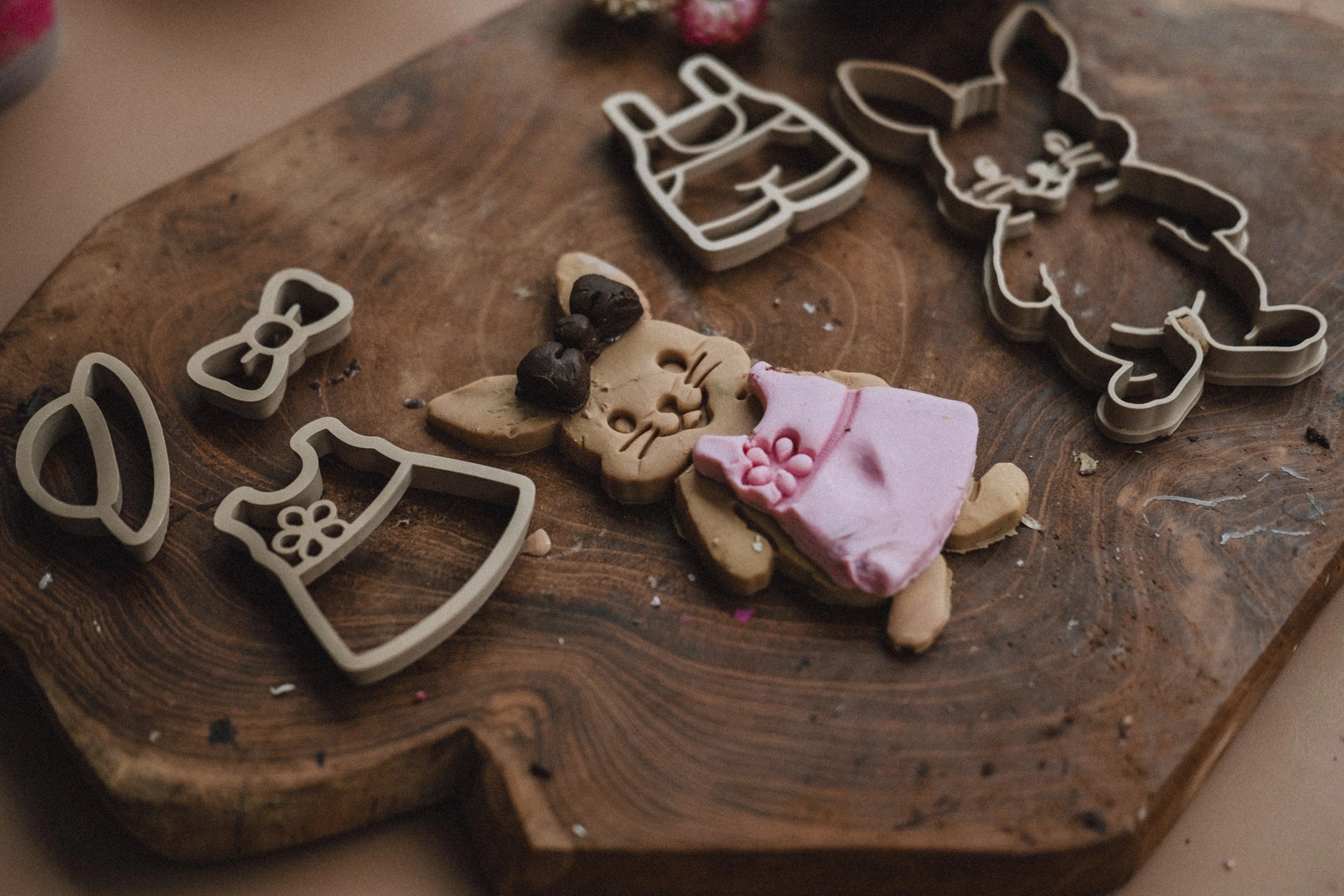 Bunny Dress-Up Cutter Set