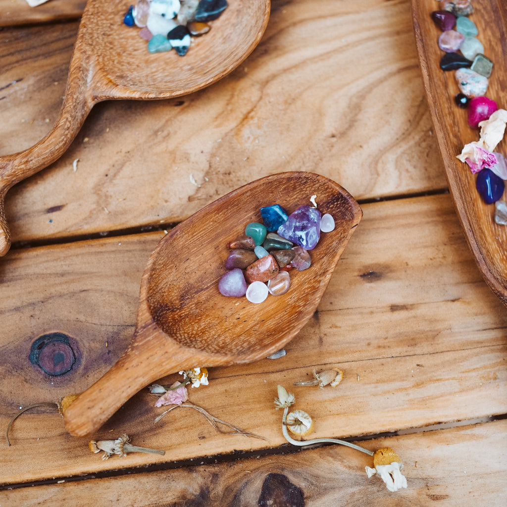 Handcrafted Leaf Scoop image 1