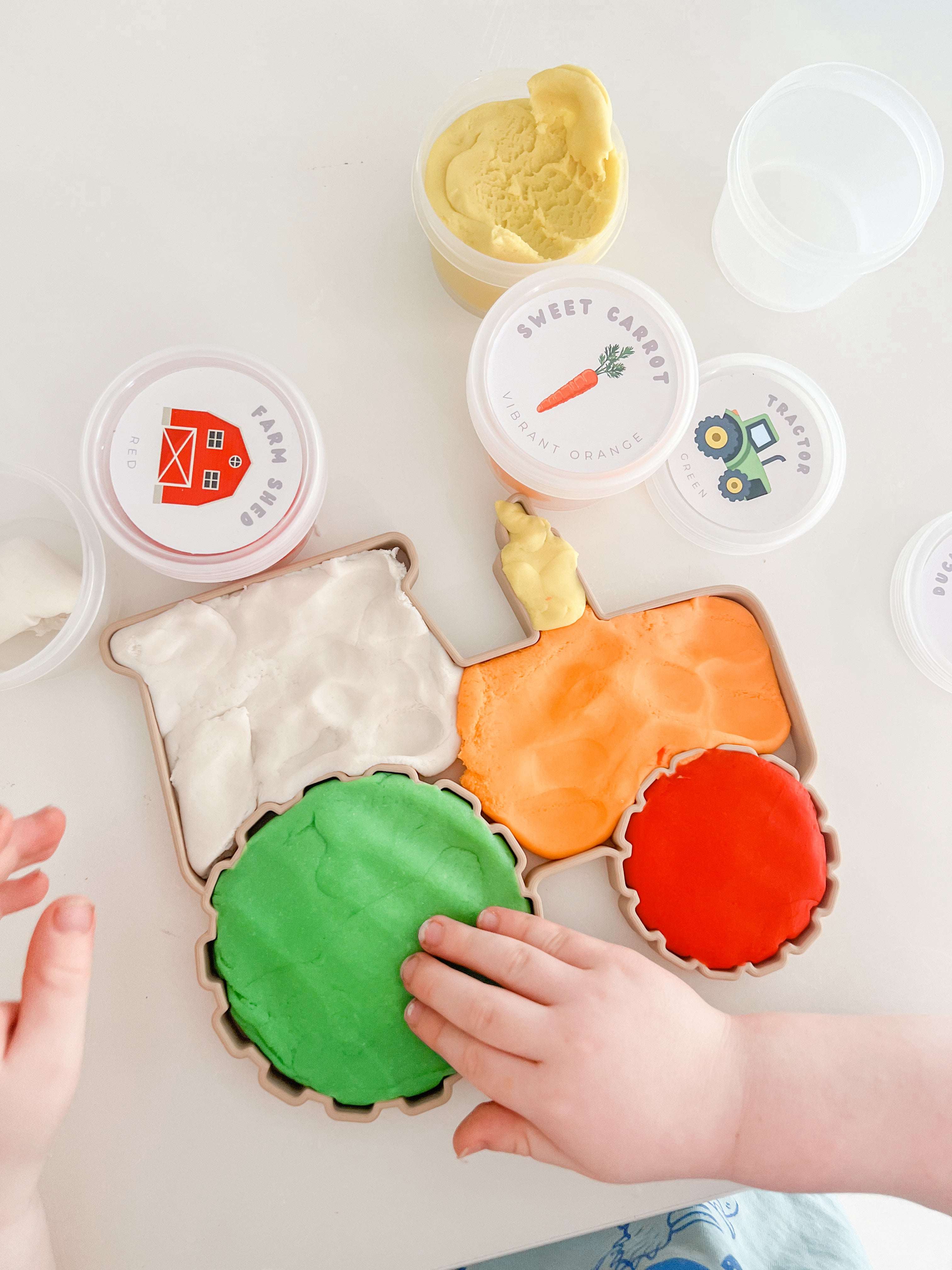 Tractor Play Tray image 1